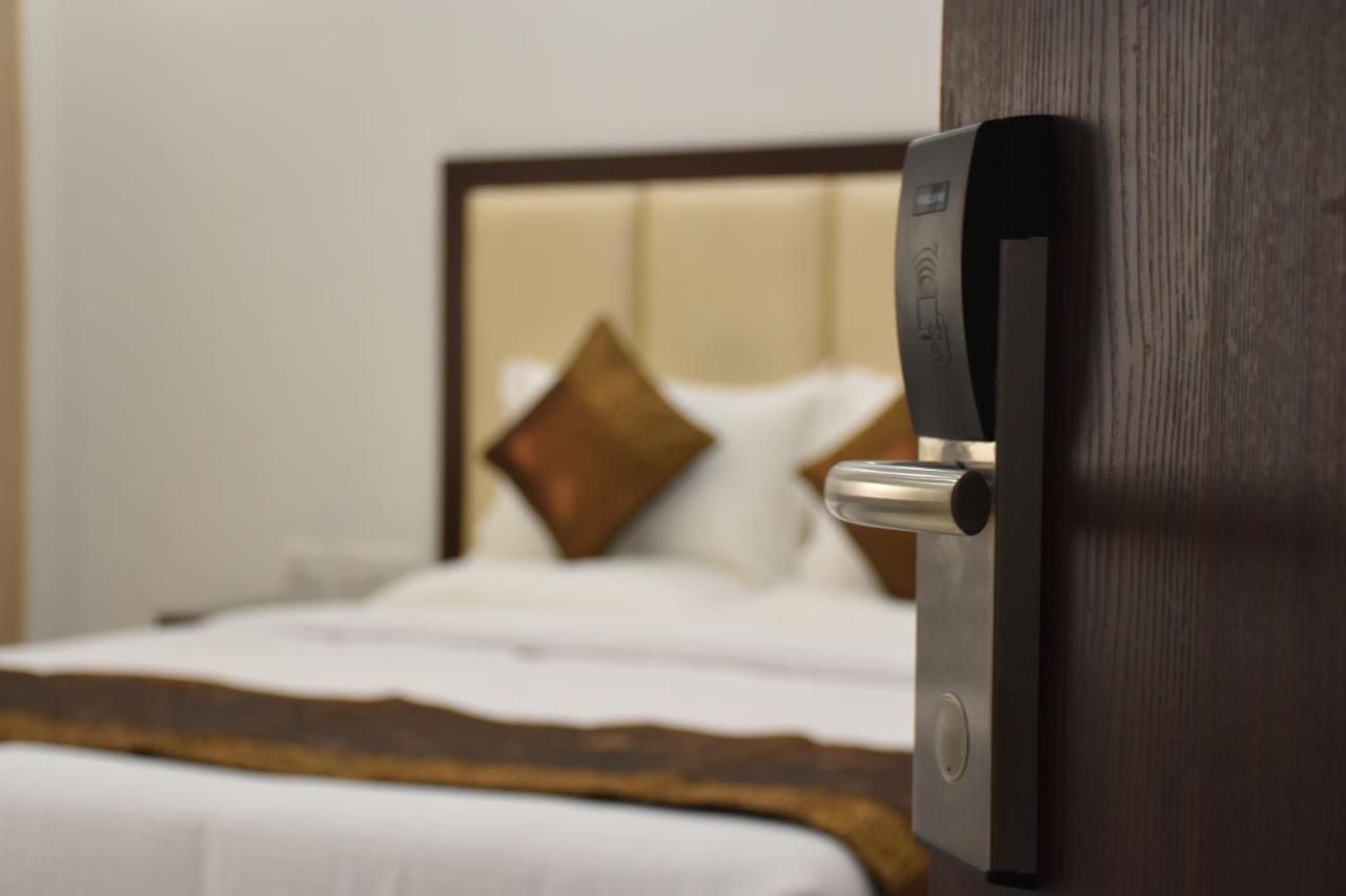 Lemon Green Residency - Hotel And Serviced Apartments Нью-Дели Экстерьер фото