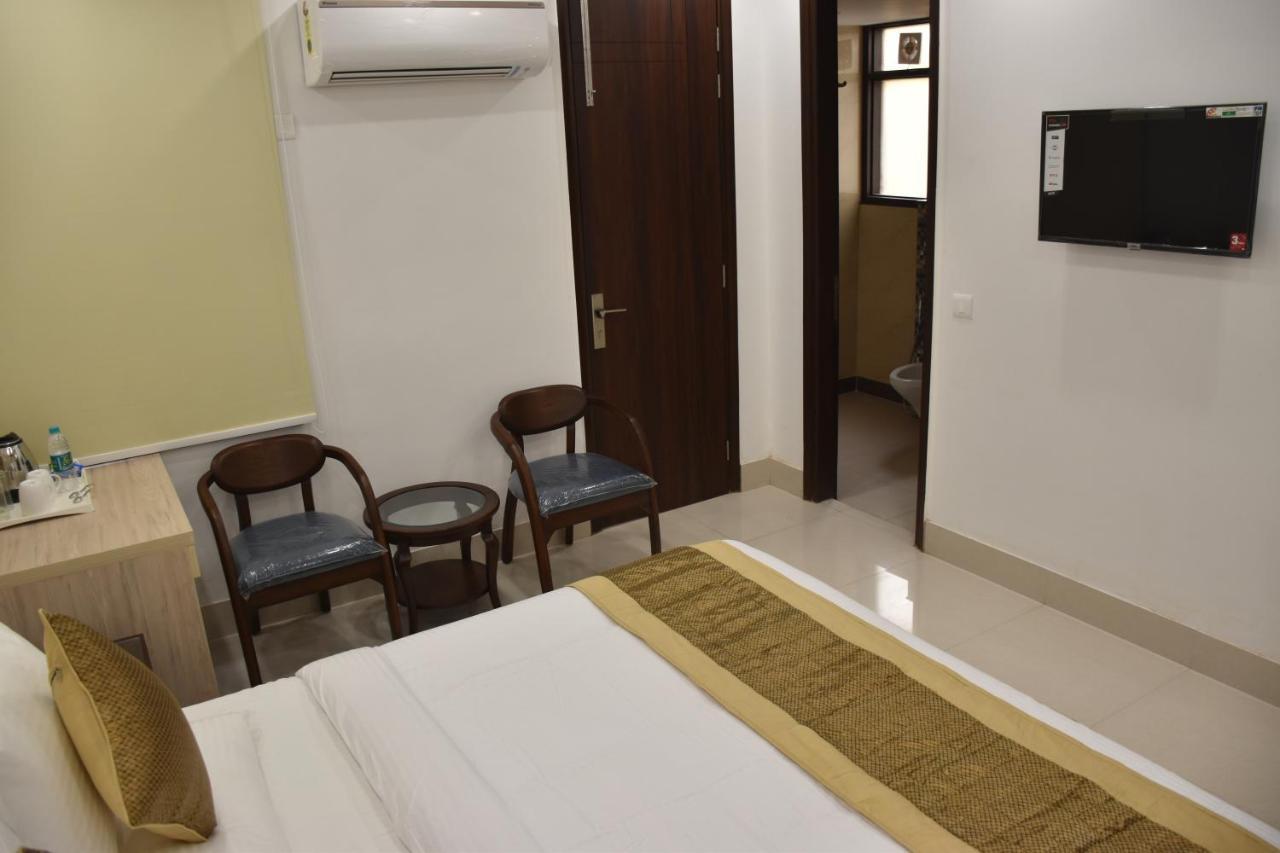 Lemon Green Residency - Hotel And Serviced Apartments Нью-Дели Экстерьер фото