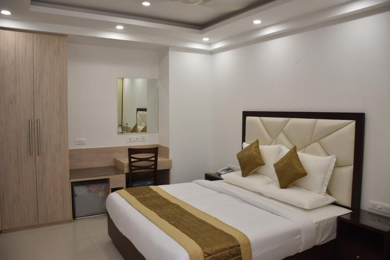 Lemon Green Residency - Hotel And Serviced Apartments Нью-Дели Экстерьер фото