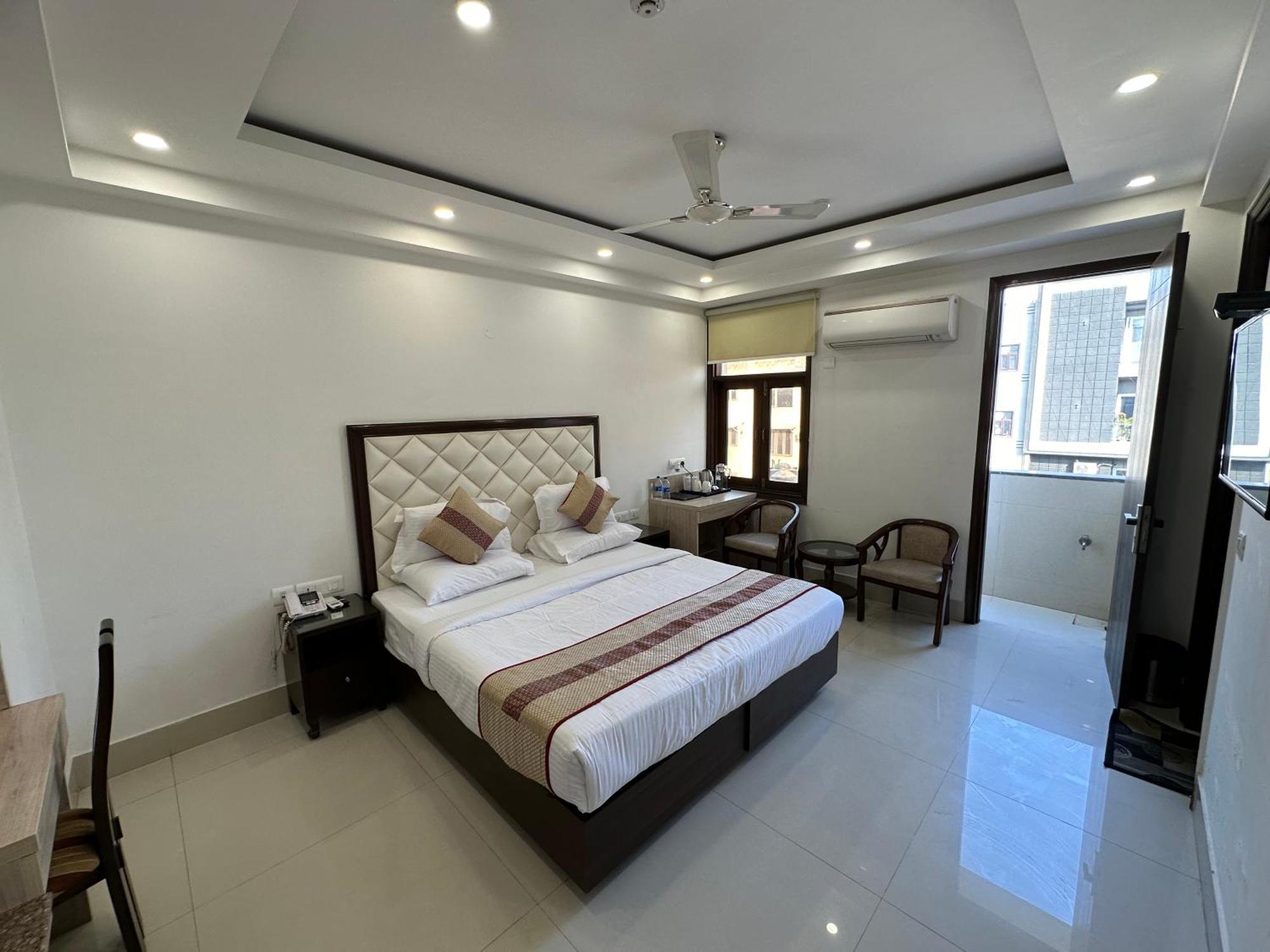 Lemon Green Residency - Hotel And Serviced Apartments Нью-Дели Экстерьер фото